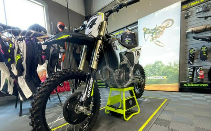 2025 Triumph TF 450-RC Edition Jet Black/Pure White