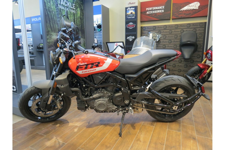 2024 Indian Motorcycle FTR - Indy Red/Black