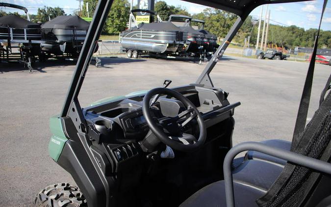 2025 Can-Am® Defender DPS HD9 Compass Green