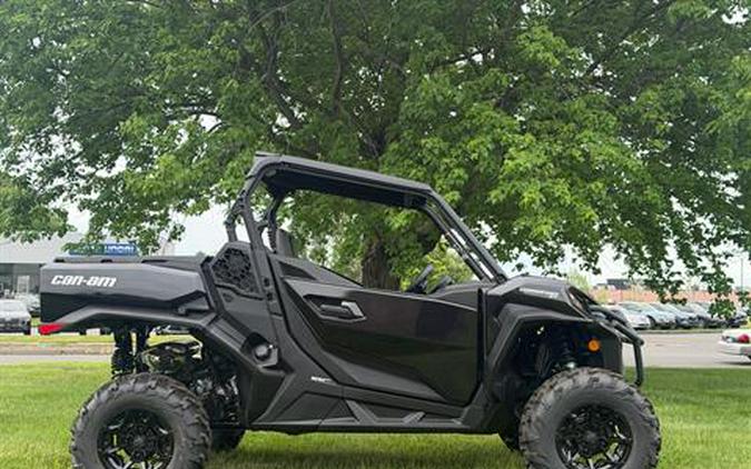 2026 Can-Am Commander XT 700
