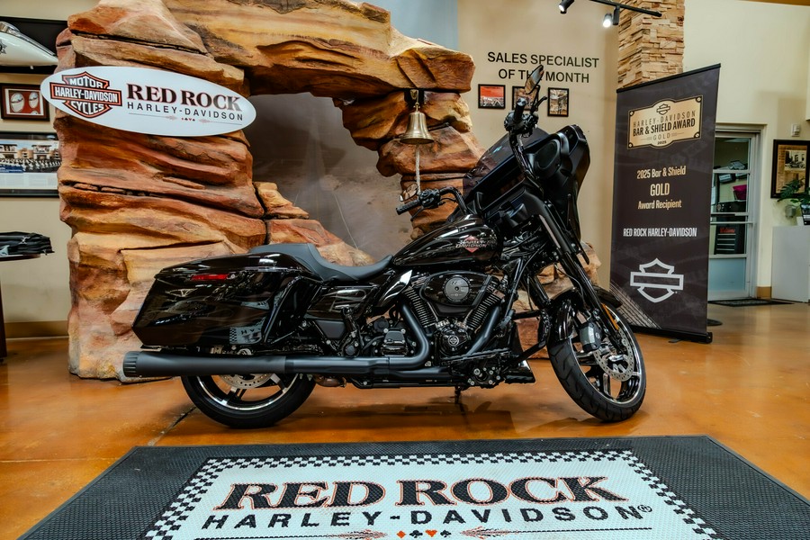 2025 Harley-Davidson Street Glide Grand American Touring FLHX