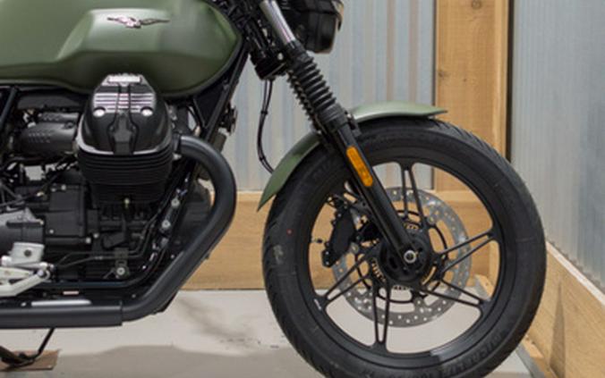 2024 Moto Guzzi V7 Stone