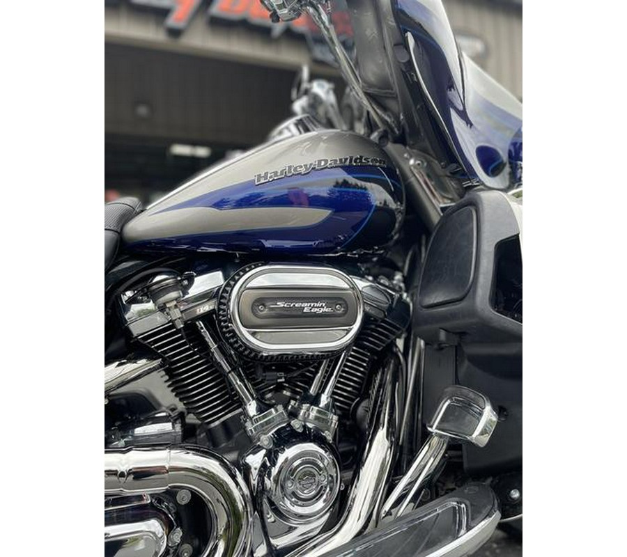 2017 Harley-Davidson® FLHTKSE - CVO™ Limited