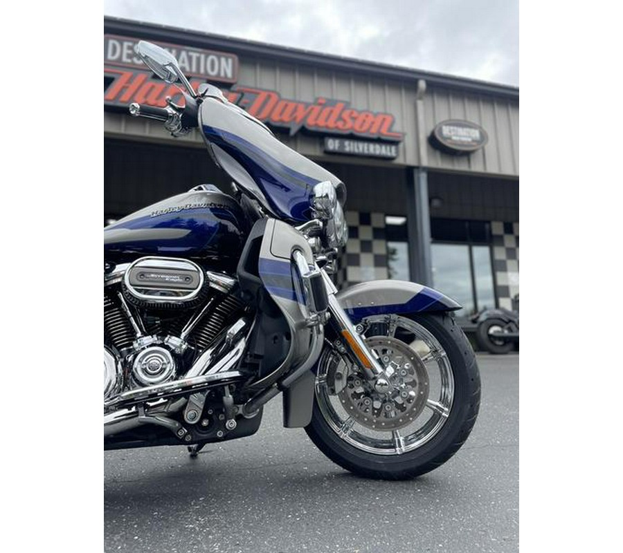 2017 Harley-Davidson® FLHTKSE - CVO™ Limited