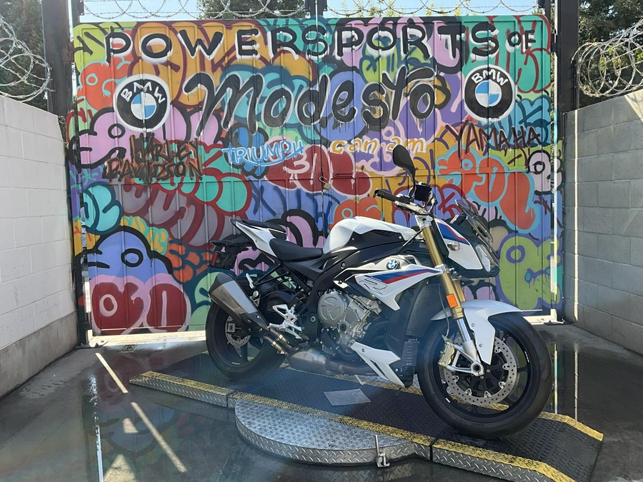 2018 BMW S 1000 R