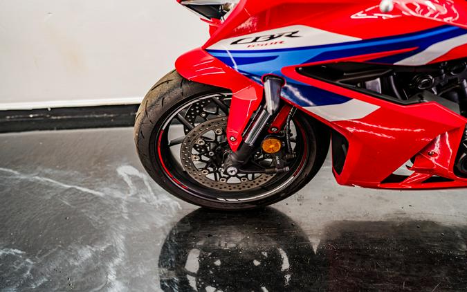 2025 Honda CBR650R E-Clutch