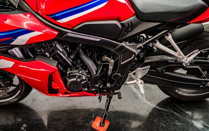 2025 Honda CBR650R E-Clutch