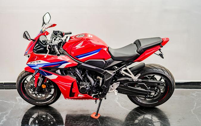 2025 Honda CBR650R E-Clutch