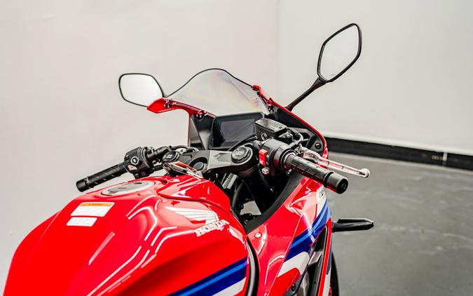 2025 Honda CBR650R E-Clutch