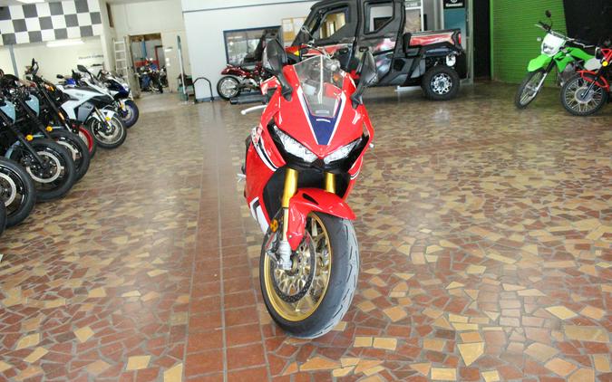 2019 Honda CBR1000RR-R Fireblade SP Grand Prix Tri-Color - KK200022
