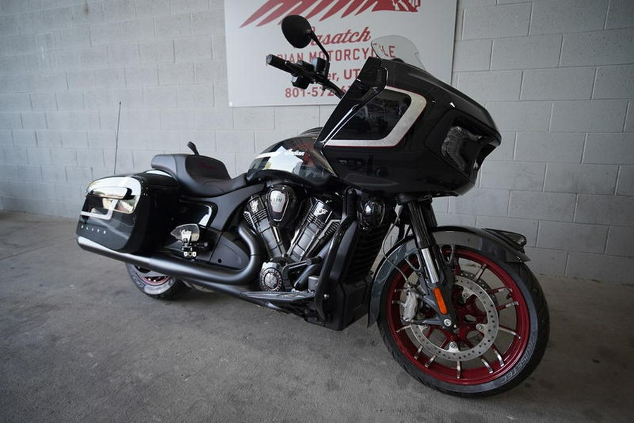 2024 Indian Motorcycle® Challenger® Elite Charcoal Candy/Black Candy