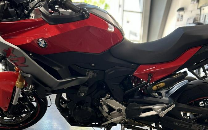 2020 BMW F 900 XR Racing Red