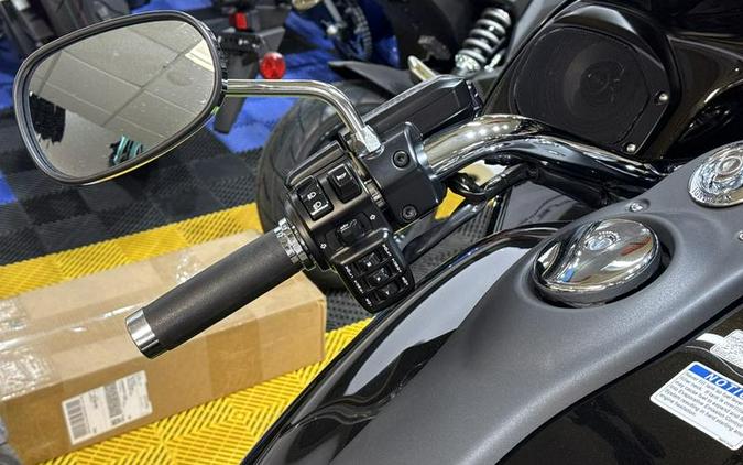 2025 Kawasaki Vulcan® 1700 Vaquero® ABS