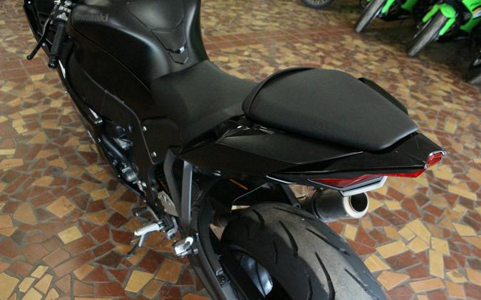 2025 Kawasaki Ninja ZX-10R ABS Metallic Flat Spark Black/Ebony - SA019202
