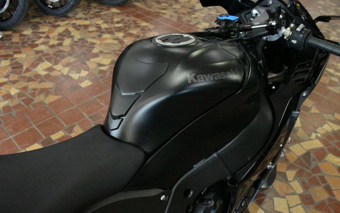 2025 Kawasaki Ninja ZX-10R ABS Metallic Flat Spark Black/Ebony - SA019202