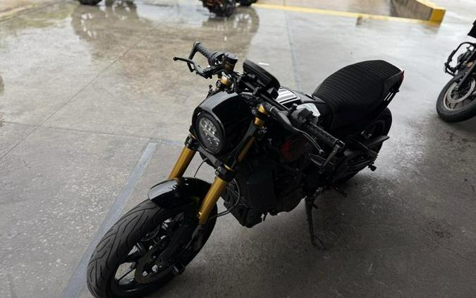 2019 Indian Motorcycle® FTR™ 1200 S Red over Steel Gray