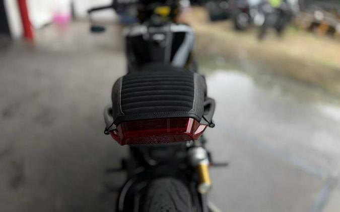 2019 Indian Motorcycle® FTR™ 1200 S Red over Steel Gray