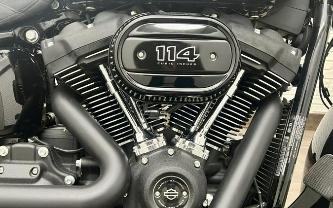 2022 Harley-Davidson® Heritage Classic 114