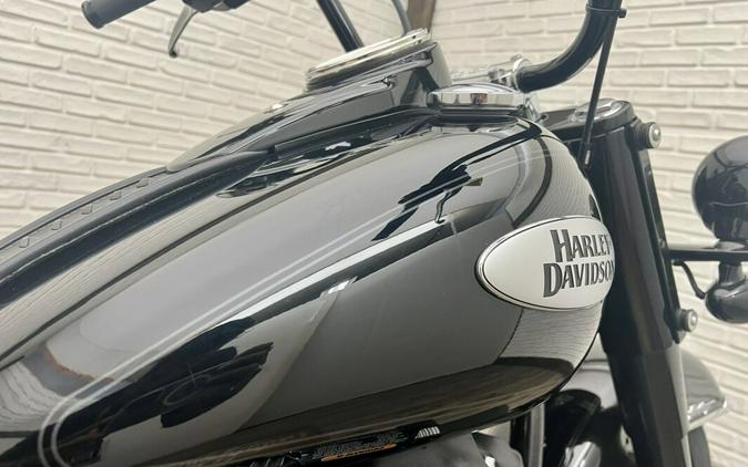 2022 Harley-Davidson® Heritage Classic 114