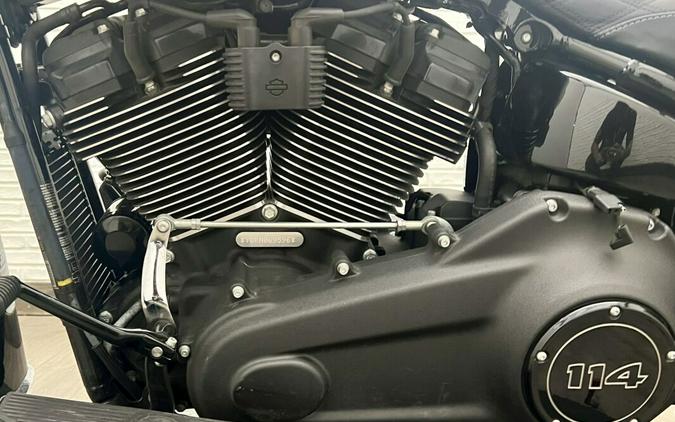 2022 Harley-Davidson® Heritage Classic 114