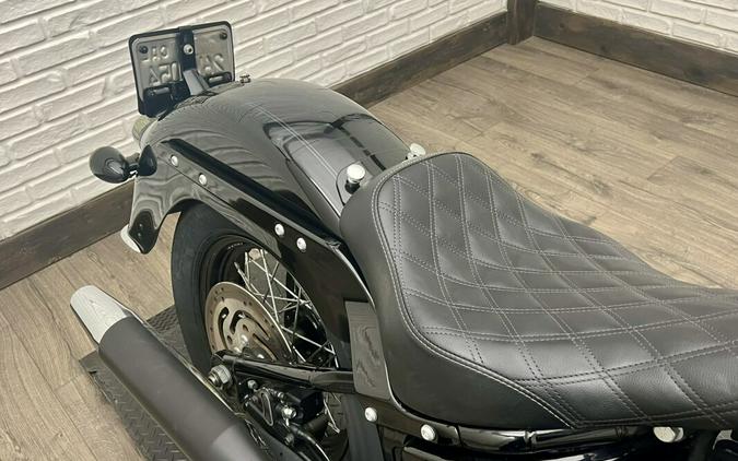 2022 Harley-Davidson® Heritage Classic 114