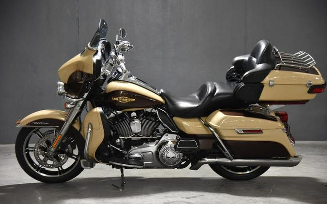 2015 Harley-Davidson® FLHTCU - Electra Glide® Ultra Classic®