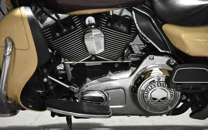 2015 Harley-Davidson® FLHTCU - Electra Glide® Ultra Classic®