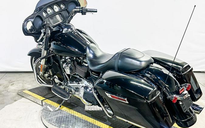 2018 Harley-Davidson® FLHX - Street Glide®