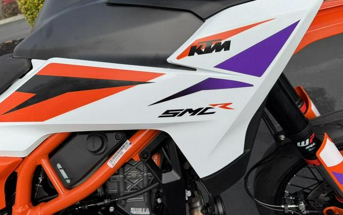 2026 KTM 390 SMC R