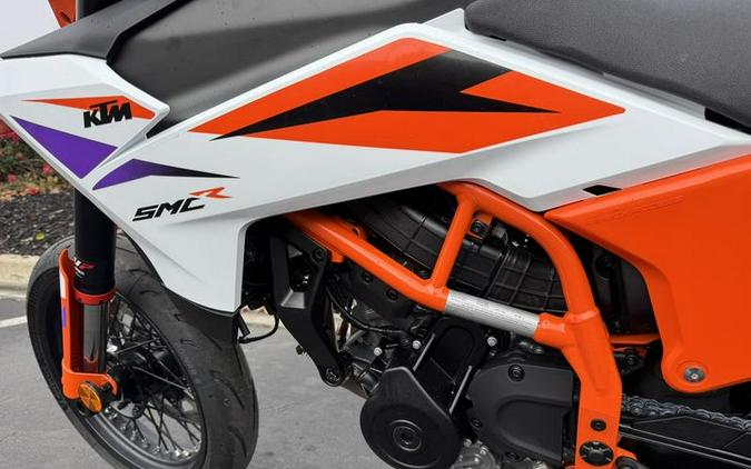 2026 KTM 390 SMC R