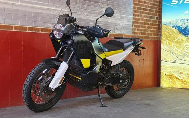 2023 Husqvarna Norden 901