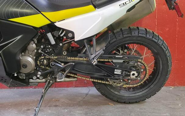 2023 Husqvarna Norden 901