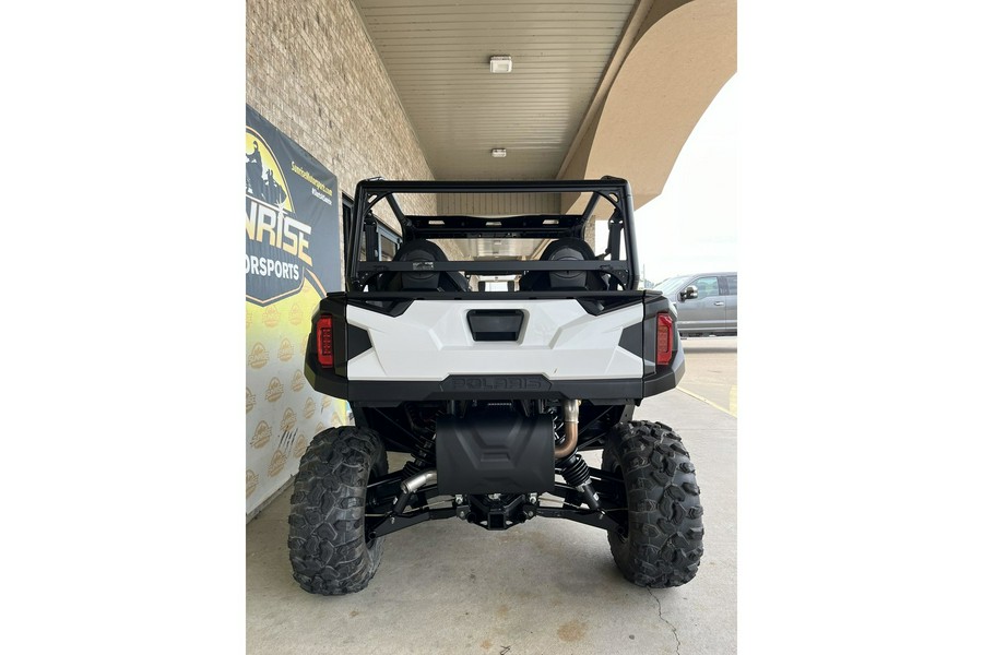 2023 Polaris Industries GENERAL 1000 Sport White Lightning