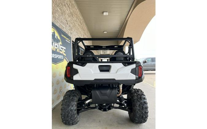 2023 Polaris Industries GENERAL 1000 Sport White Lightning