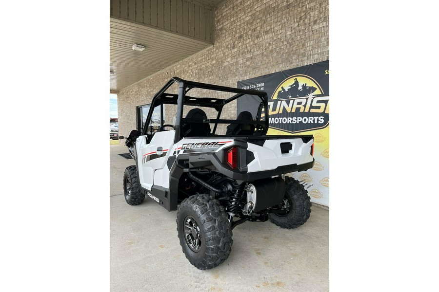 2023 Polaris Industries GENERAL 1000 Sport White Lightning