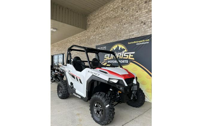 2023 Polaris Industries GENERAL 1000 Sport White Lightning