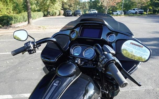 2025 Harley-Davidson® FLTRT - Road Glide® 3