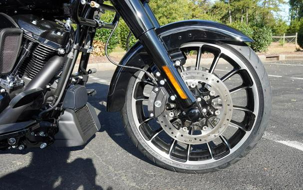 2025 Harley-Davidson® FLTRT - Road Glide® 3