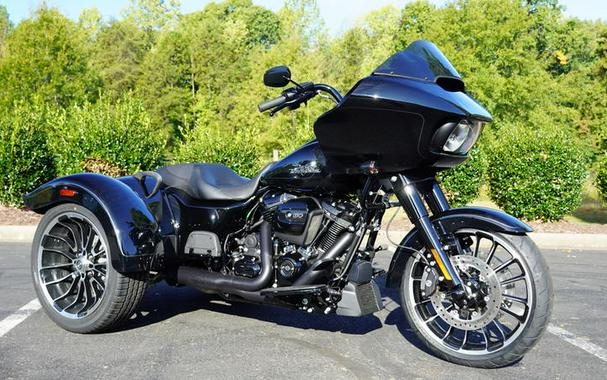 2025 Harley-Davidson® FLTRT - Road Glide® 3