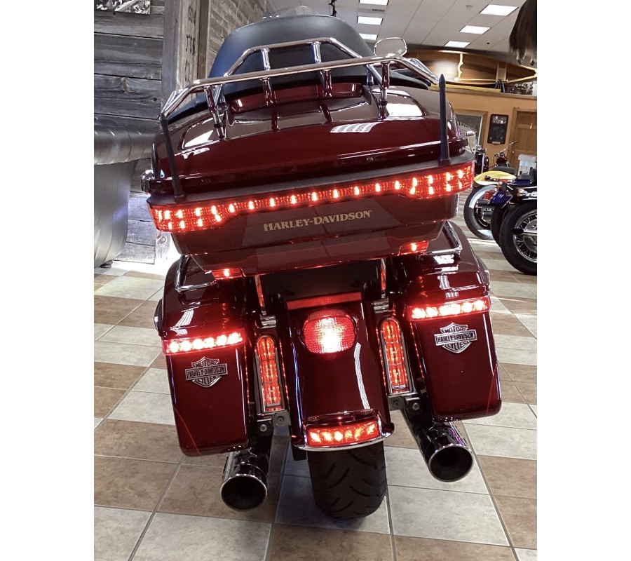 2016 Harley-Davidson® Ultra Limited Two-Tone Mysterious Red Sunglo/Velocity Red Sunglo