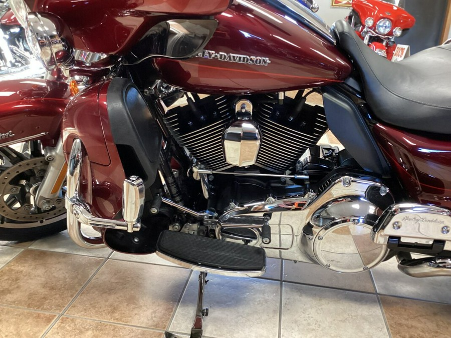 2016 Harley-Davidson® Ultra Limited Two-Tone Mysterious Red Sunglo/Velocity Red Sunglo