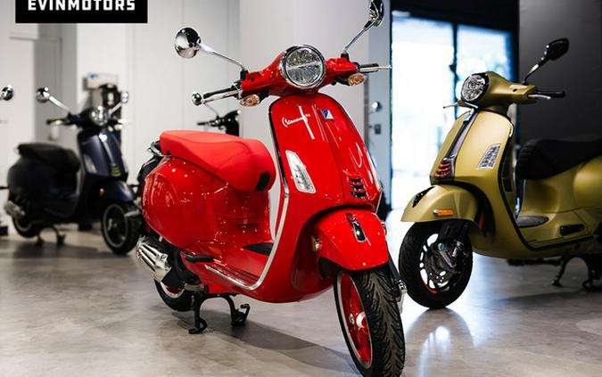 2025 Vespa PRIMAVERA RED 150 US MY25