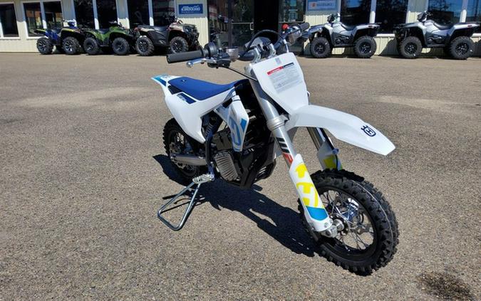 2024 Husqvarna EE 3