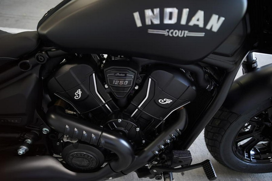 2025 Indian Motorcycle® Scout® Bobber Limited +Tech Black Smoke