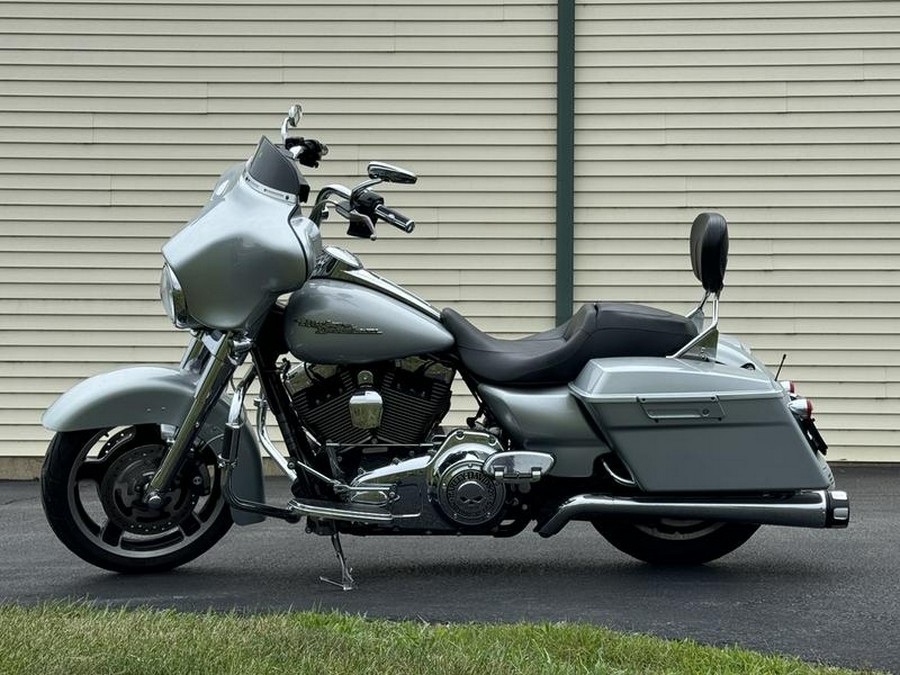 2010 Harley-Davidson® FLHX - Street Glide®