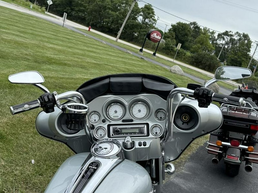 2010 Harley-Davidson® FLHX - Street Glide®