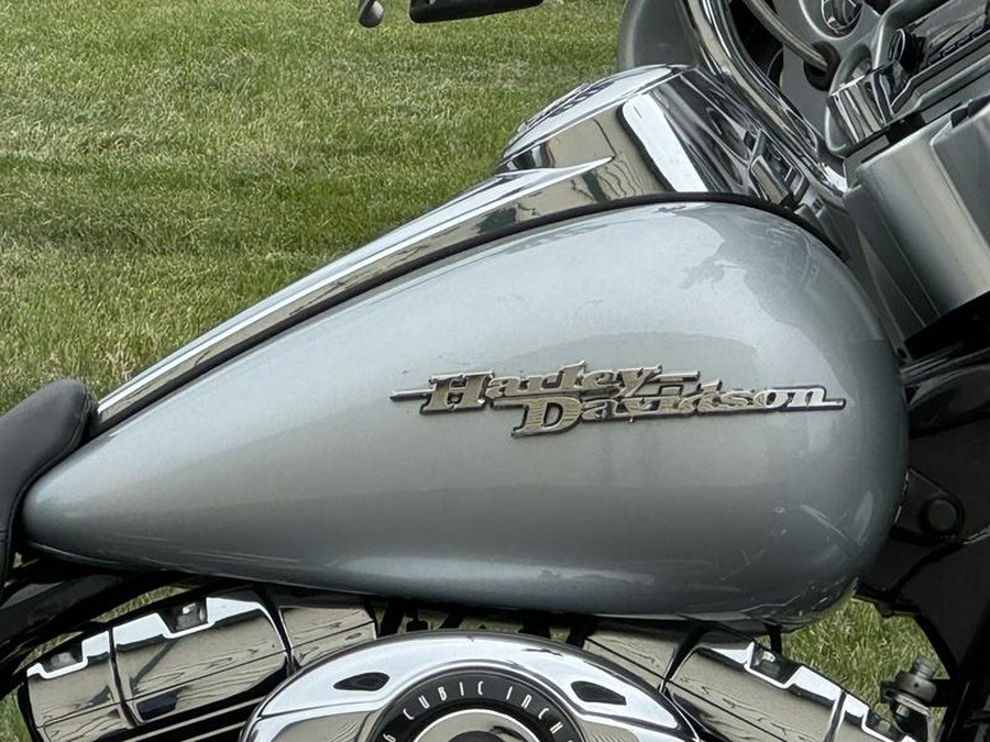 2010 Harley-Davidson® FLHX - Street Glide®