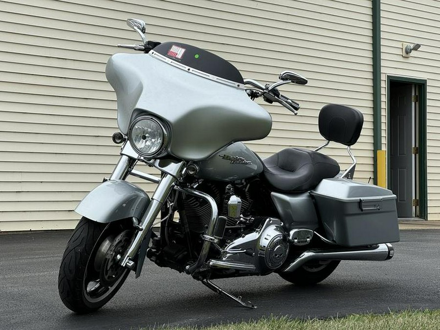 2010 Harley-Davidson® FLHX - Street Glide®