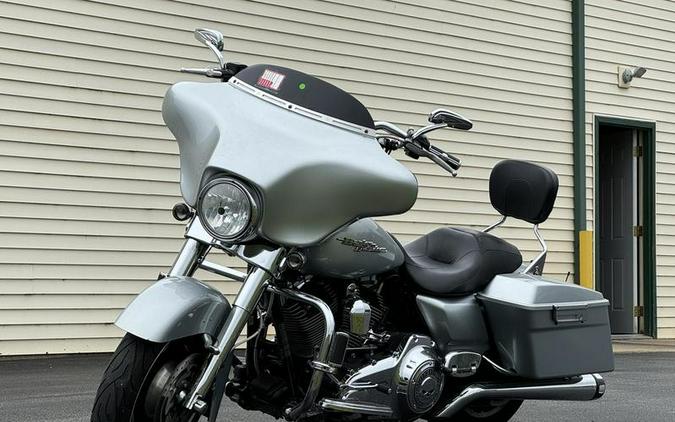 2010 Harley-Davidson® FLHX - Street Glide®