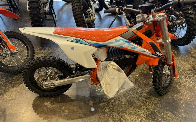 2024 KTM SX-E 3